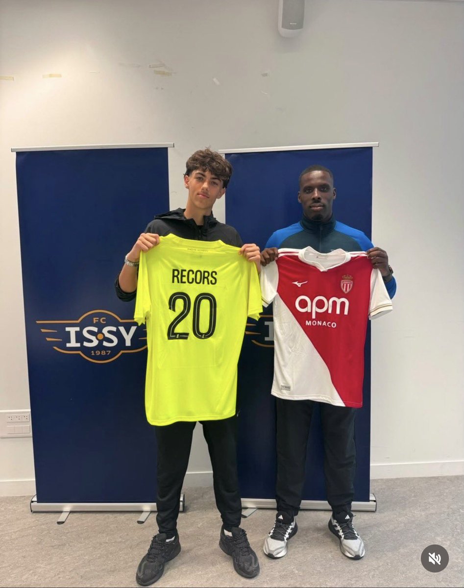 nico0282's tweet photo. Nouveau gardien à l’académie:

Le FC Issy est fier d’annoncer la signature de notre gardien Léonar Recors 
Après plusieurs saisons sous les couleurs isséennes, Léonar rejoint l’un des clubs les plus prestigieux de la formation française https://t.co/Z0YktEZPEF