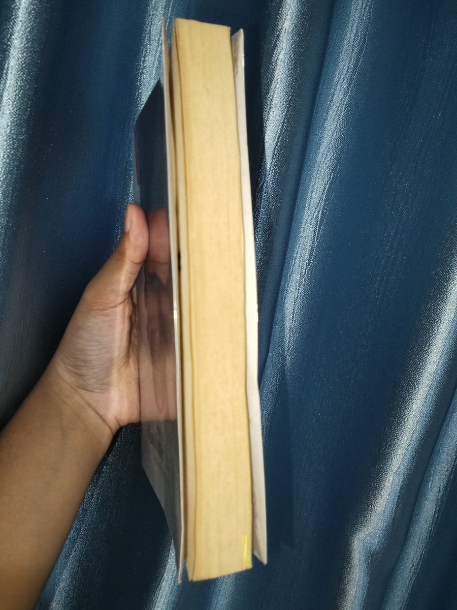 _ecaku's tweet photo. @eshatteya @basebuku ini yaa kak kondisi kedua buku https://t.co/OhNOJDCkH8