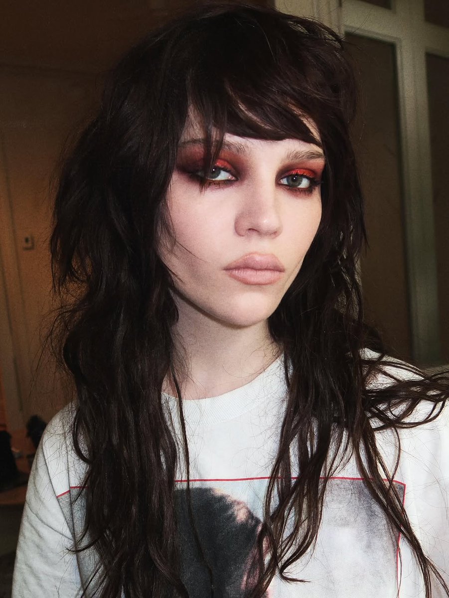 soapyphantoms's tweet photo. anyways i recreated this soapy makeup hehe https://t.co/QdE55fdCKN