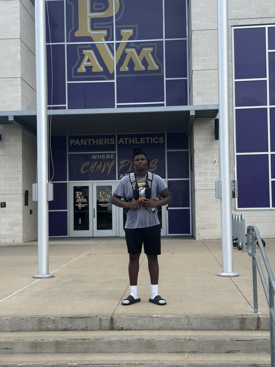 thejamiryoung23's tweet photo. Blessed to compete and show my talent @pvamufb_ i appreciate you guys for having me had an amazing camp WON every rep learned new things job is not done stil working!!! @coach_asuega @LegacyTitansFB @Coach_DGibson @ReggieBrown59 @CoachDougSmith_ @CoachMWash https://t.co/BblcdAg4Po