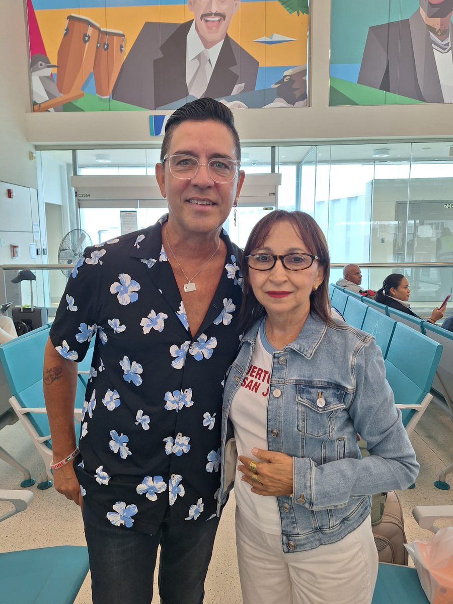 asppro_oficial's tweet photo. Este fin de semana estamos en el XIII Congreso de la Federación Latinoamericana de Periodistas en Morelos, México, representados por la pres Nydia Bauzá y 1er vicepres Manuel Ernesto Rivera, junto a Nelson Del Castillo, expres y sec general de la @FELAP_org ✊ #felap #asppro https://t.co/uEnTGCxg5n