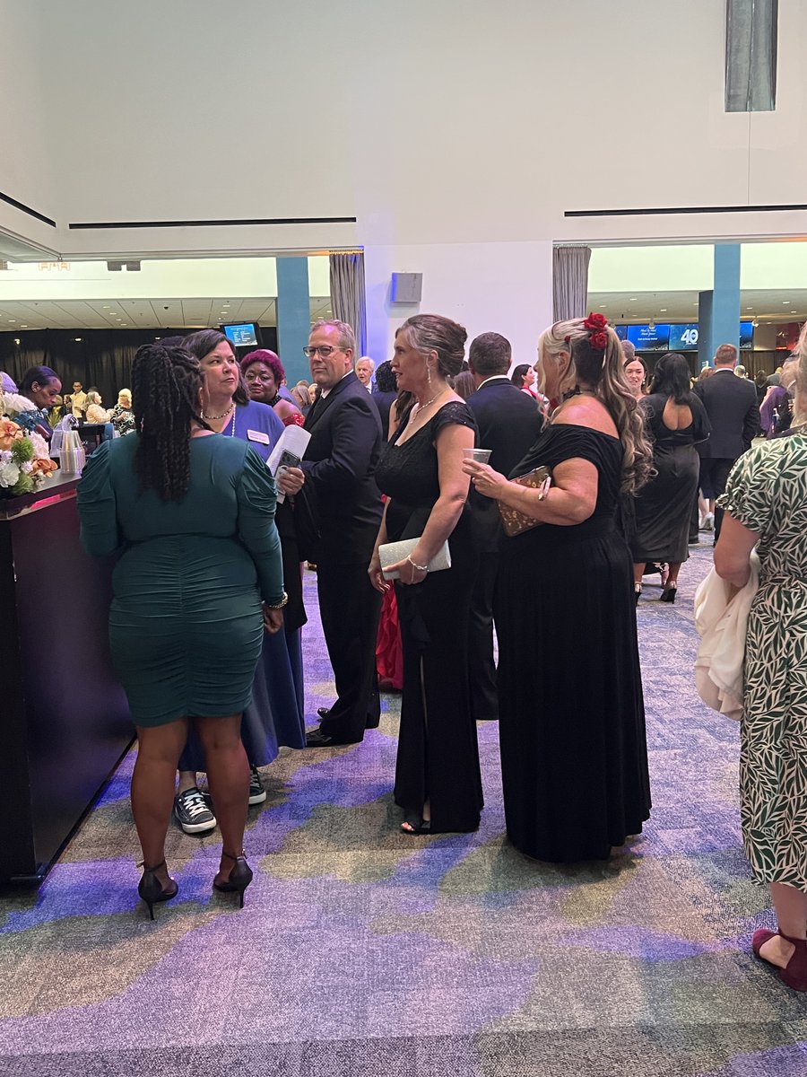 CommShelterBd's tweet photo. Tonight’s the night! We're celebrating 40 years of housing-focused work at CSB. This milestone shows what’s possible when partners unite for housing stability in Franklin County and the Central Ohio region. Stay tuned for more event highlights! #Housing #EndHomelessness #UOR2026 https://t.co/Fjsge98hyr