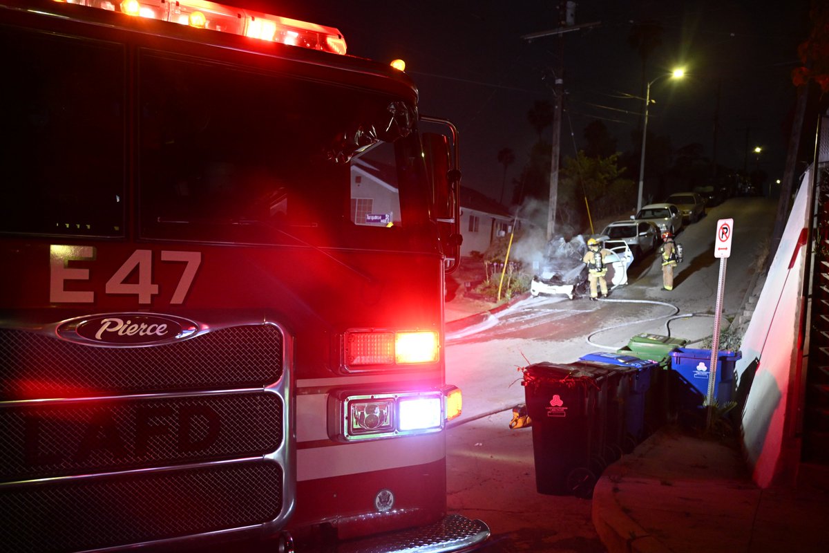 LAFDtalk's tweet photo. Around 12:41 am on May 30th 2026, LAFD E47 responded to an auto fire.
Gaining access to the engine compartment.

Photo Credit:
Stephan Baum-Harvey

#LAFD #lafdinaction #LACityFireDepartment https://t.co/nWKzFaBKnX
