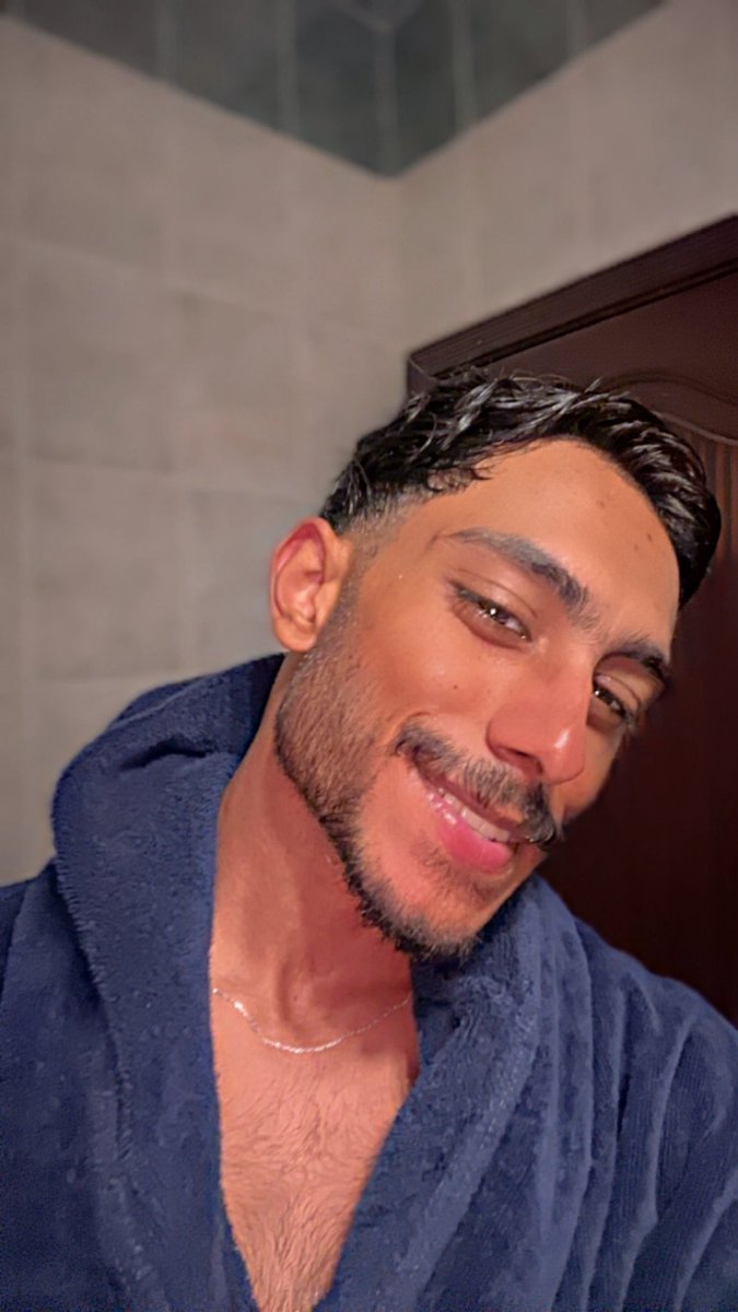 _3glan's tweet photo. طيب وربي الحلاقه شي🤣 https://t.co/9Z21IixQIa