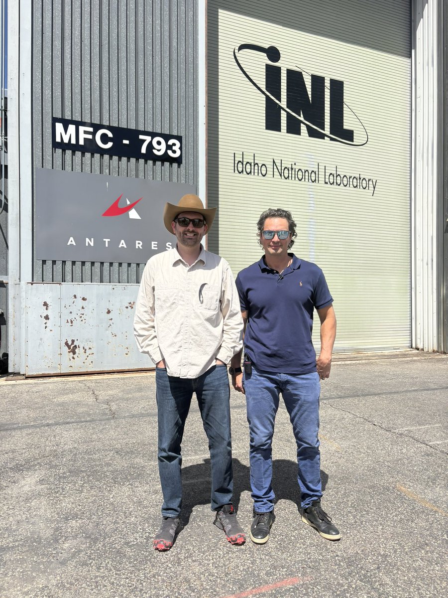 colejust12's tweet photo. Hardware is everything! Progress is inevitable! Teams deliver!! Congrats @AntaresNuclear and @jordanbramble you are an inspiration to us all! First critical advanced reactor in decades. @OverReactor1776 for clear the path!! https://t.co/1lwESOsqmW