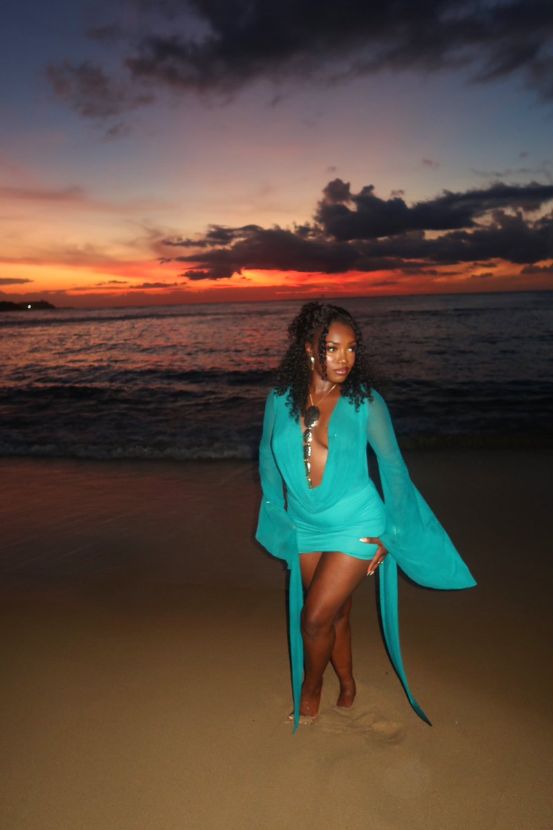 _badgyalali's tweet photo. Happy birthday to me! #geminiszn https://t.co/JFunwVU9SO