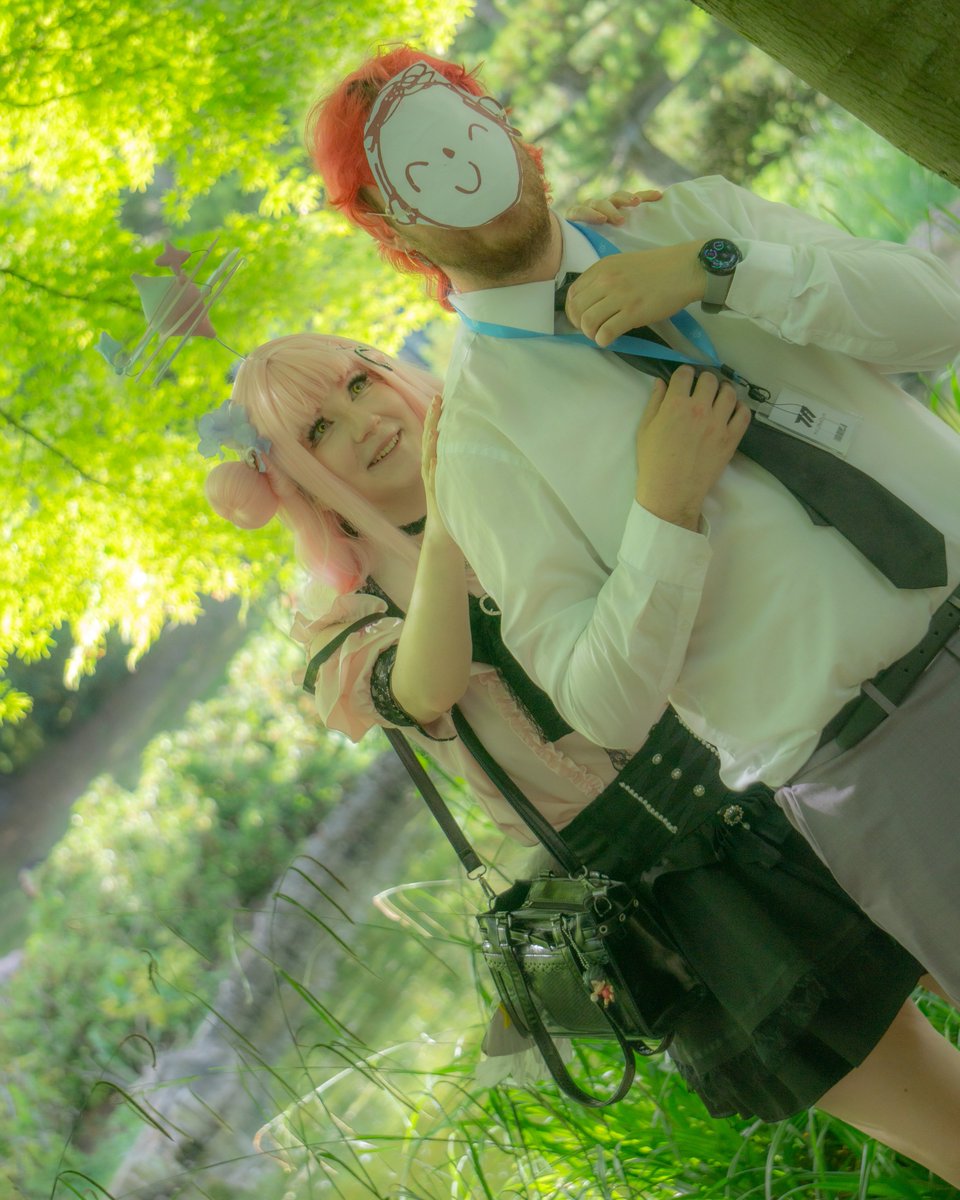 Kumaguchii's tweet photo. Lets get Roll Cake together

Some Blue Archive Pics with my Girlfriend :D
The Person taking these pics never had a camera in his hands before so pls be kind.

Mika: @aprilsummer_cos 
Sensei: me

#bluearchive #mikamisono #cosplay #Dokomi #bluearchivecosㅤㅤㅤㅤㅤㅤㅤ https://t.co/2zMCuXBy0j