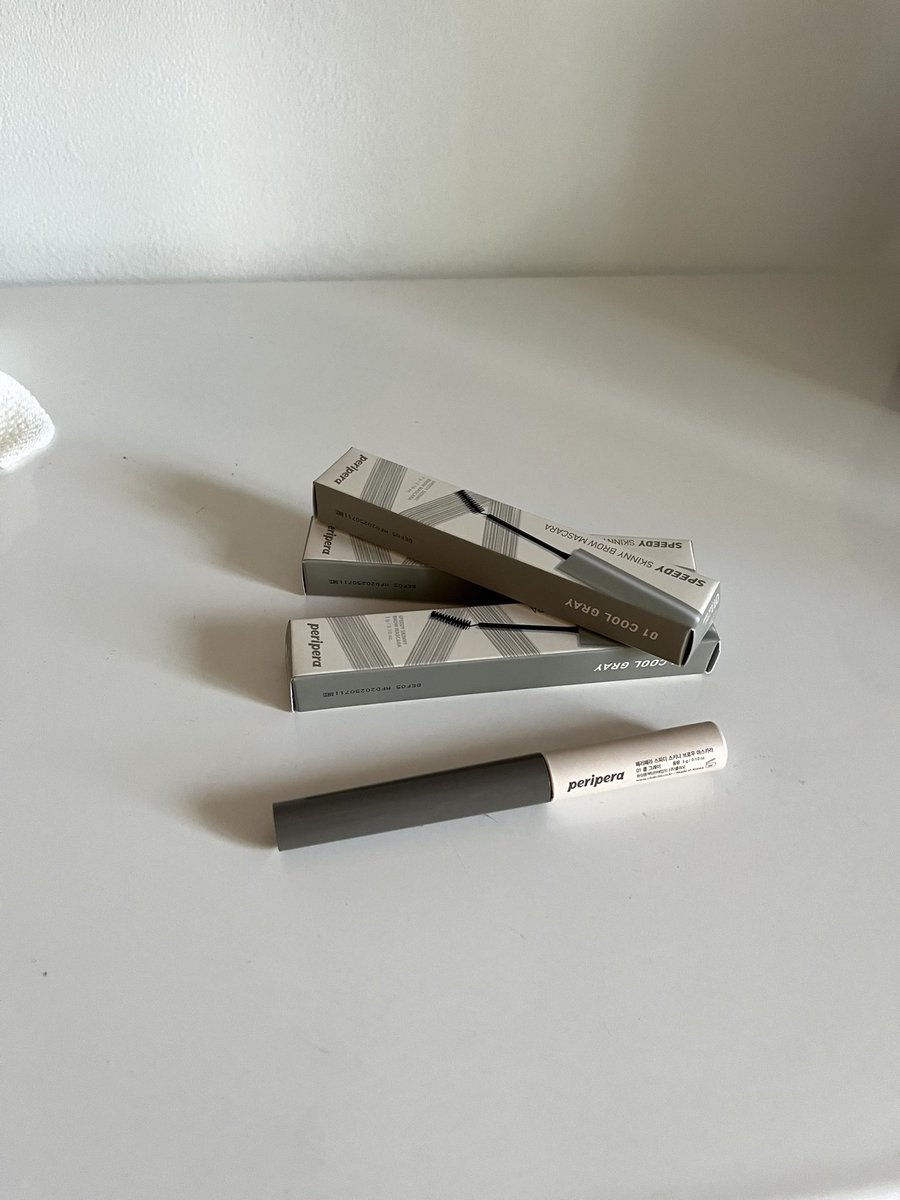 uyu___neko's tweet photo. メガ割購入品
➀hera Dreambeam Hightlighter 
02 ピンクビーム　好きすぎて2個目多分廃盤になる

➁AESTURA 
アトバリア365 ハイドロスージングクリーム　いつもは白い方使ってる

➂peripera スピーディー スキニー ブロウ マスカラ 01 cool gray 好きすぎて3個まとめ買い、これも多分廃盤になる https://t.co/06I0aYPb54