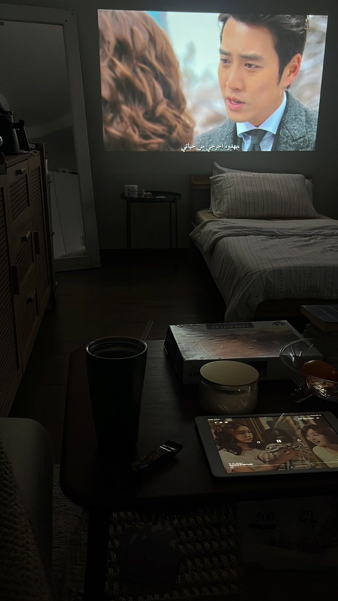 wetherrall's tweet photo. المسلسل لا بدا بهالحوار
اعرفو ان جايكم اخف بطل بالعالم https://t.co/Tl2WIrRKtr
