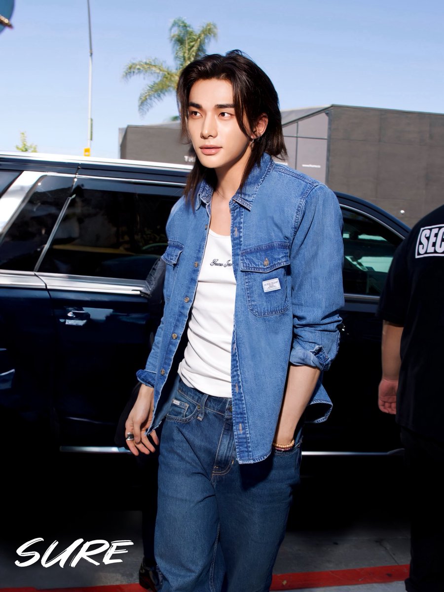 suremagazinekr's tweet photo. Stray Kids’ fashion icon and GUESS global ambassador, Hyunjin, is taking over West Hollywood right now for the opening of the new flagship on Melrose Avenue.

More read on IG: #SureMagazine 
Exclusive photographers: Jesal Parshotam, Miles Diggs.

#Guess #Hyunjin #HyunjinxGuess https://t.co/5Fx8aUFLda
