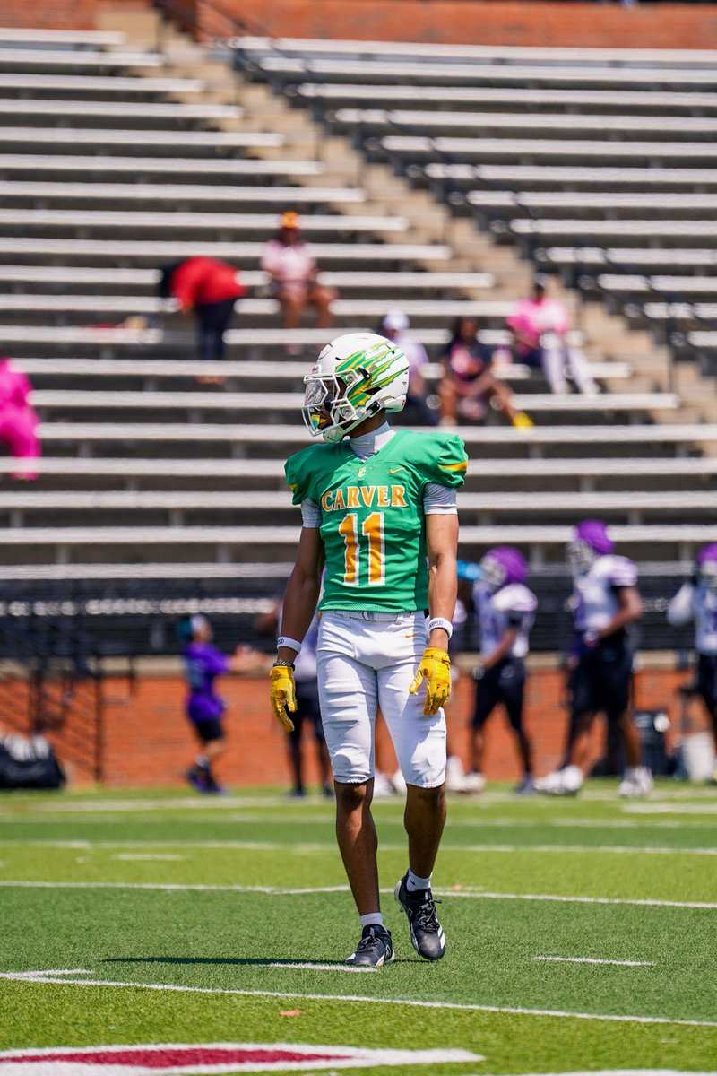 Madhousefit's tweet photo. Congrats To Tra Davenport On Receiving An Offer From Troy University.  #MadHouseFit #Family #BattleReady #WeBuiltDifferent  @CoachCoopp https://t.co/NE72HF34Ku