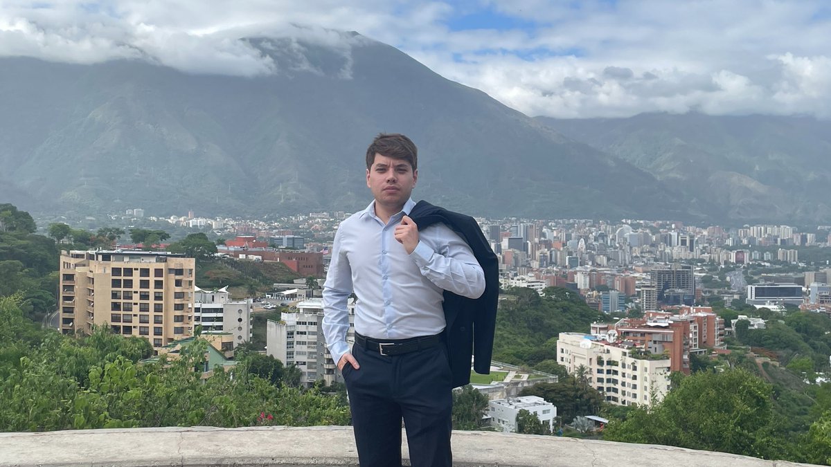 DanielBlancoPaz's tweet photo. Pasé los últimos meses trabajando sobre el terreno en Caracas. Estas son algunas de mis apreciaciones iniciales sobre las dinámicas que se están desarrollando al momento de esta publicación y que probablemente se extenderán hasta finales de año en Venezuela. https://t.co/pubKELxtak
