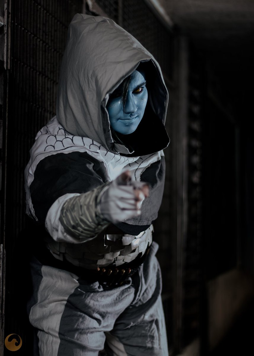 Silver_Siphon's tweet photo. Am I coping by knowing I get to cosplay him again this year?
Shhh.
#destiny2 #destiny2cosplay #crow https://t.co/07FHTmB4If