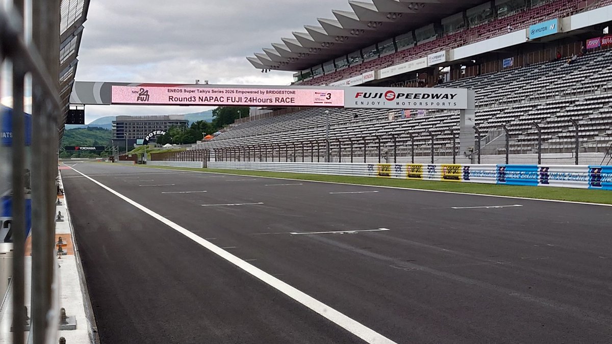 kawakyo_SPR012's tweet photo. おはようございます☁

富士24h予選日です。
Aドラ予選頑張ります(ง •̀_•́)ง  

 #TEAMNOPRO
 #スーパー耐久
 #S耐 https://t.co/mf5t86etPJ