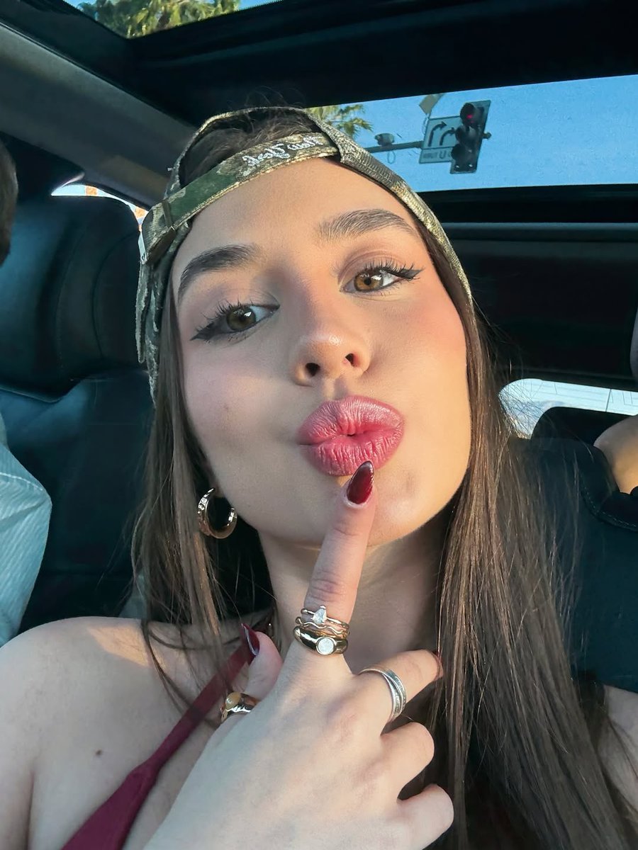 isaffontipt's tweet photo. Duda rubert 🤤 https://t.co/qJxrLEz3cm