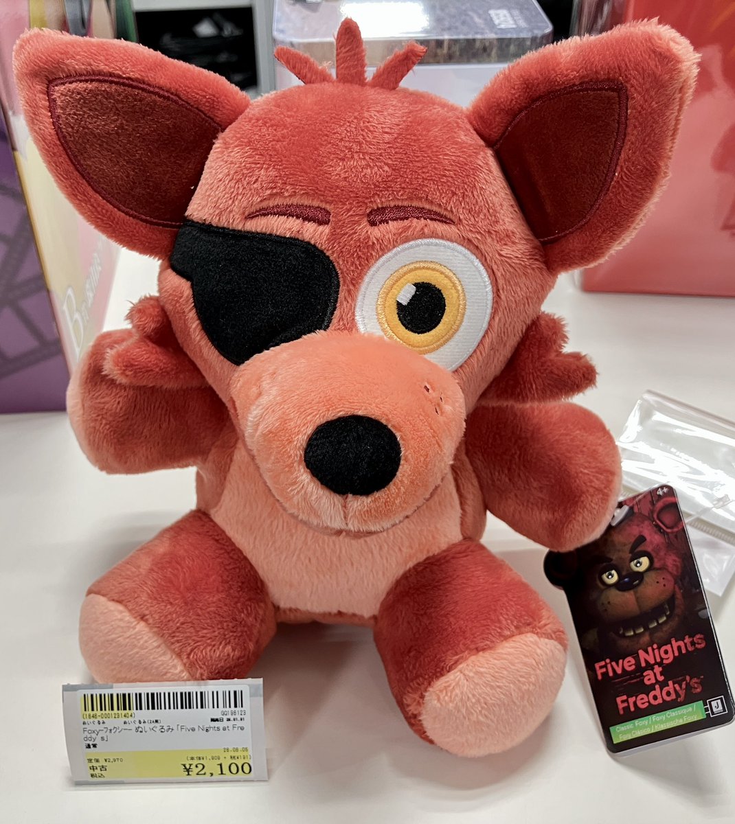 🦊商品入荷情報🦊】 普段は海賊の入江に隠れている、赤茶色のキツネの