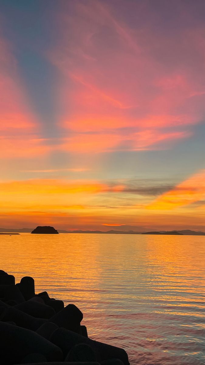 earthwhisperss's tweet photo. Sunset <3 https://t.co/RKVAGfqi0N