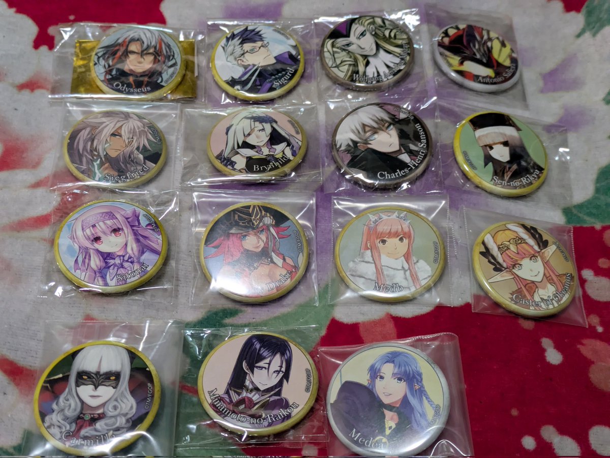 交換・譲渡・買取】FGO 霊基召喚缶バッジ 霊基缶 缶バッジ 【譲