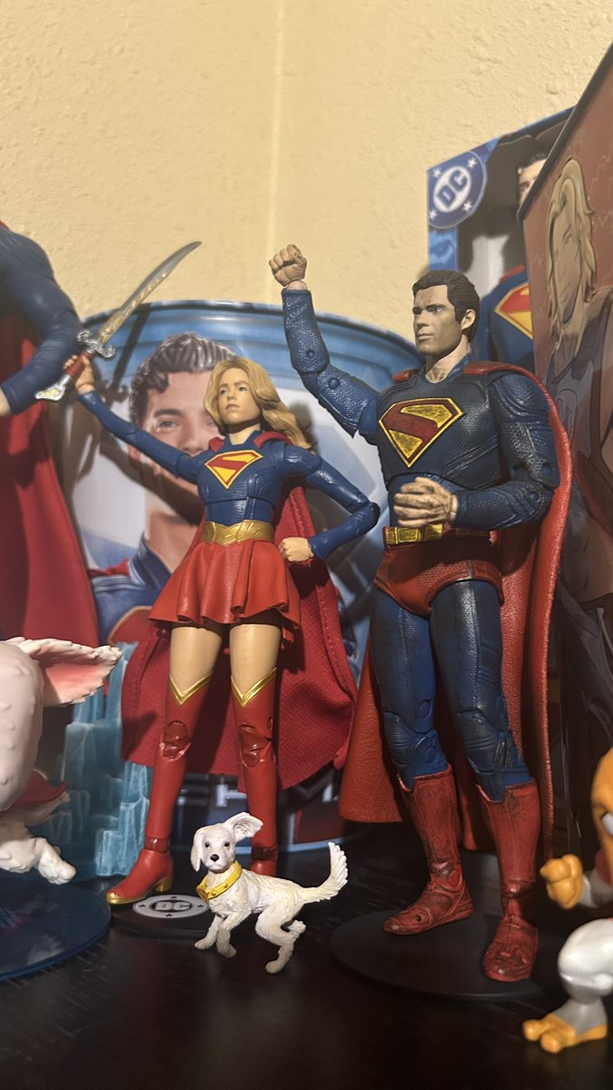 Supergirl tweet media