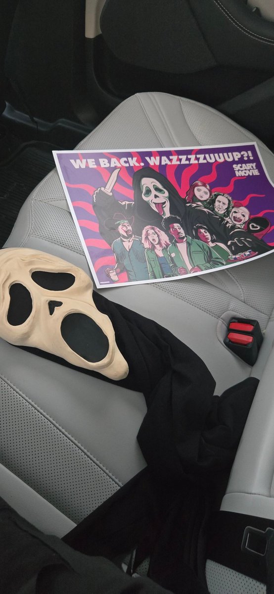 SpeemsTweets's tweet photo. I just know film twitter is gonna kill me for saying this but I enjoyed #ScaryMovie quite a bit, a fair 7/10 for me https://t.co/4RlAGHQDz2