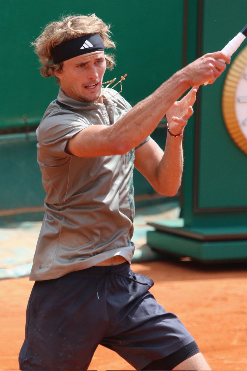 MultiPronos__'s tweet photo. 1er prono tennis du jour 🎾 

#RolandGarros 🇫🇷

👉 Mensik - Zverev : +34,5J
📊 1,46
💸4%  
⏰️14h30

Petit 🎁 pour tous ceux qui follow le compte aujourd'hui !

❤️/♻️ pour le soutien 
#TeamParieur https://t.co/v8LnltViJc