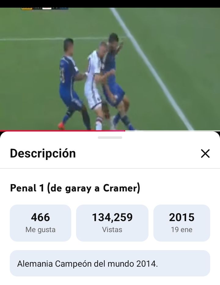 LargoFinal's tweet photo. @flaz_89 @arielipillo Argentina hizo faltas en esa final 2014. Le regalaron una Copa América en Brasil, así que se cae tu cuento. La patada de Medel fue en zona de Argentina y tuvo su amarilla, no hubo gravedad y le salvó la ubicación de la pelota. Messi tendría 0 mundiales, 0 copas. https://t.co/KIUdveuU9s