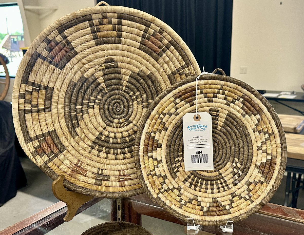 JimOlsonAZ's tweet photo. A few more items in our upcoming June 10 auction!
https://t.co/4rzVbimELK https://t.co/N5fB80IbTj