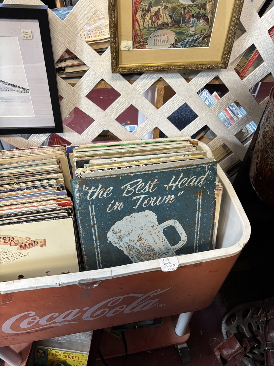 thefooljingled's tweet photo. i’m buying this for my boyfriend https://t.co/uRSxbcvOMU
