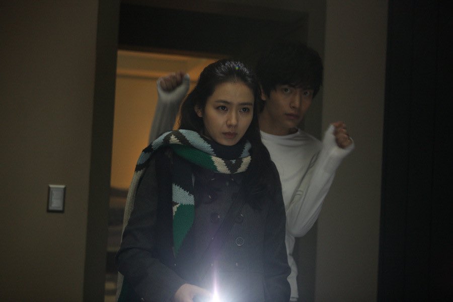 sonyejinpics's tweet photo. son yejin &amp; lee min-ki          park eunbin &amp; yang se-jong
‘spellbound’ (2011)                  ‘spooky in love’ (2026) https://t.co/PzvD46ojPC