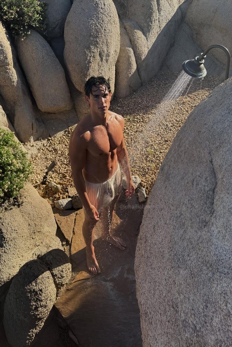 PhallicBro's tweet photo. Giorgio Ramondetta's wet cock https://t.co/Fxm9BAvQhg