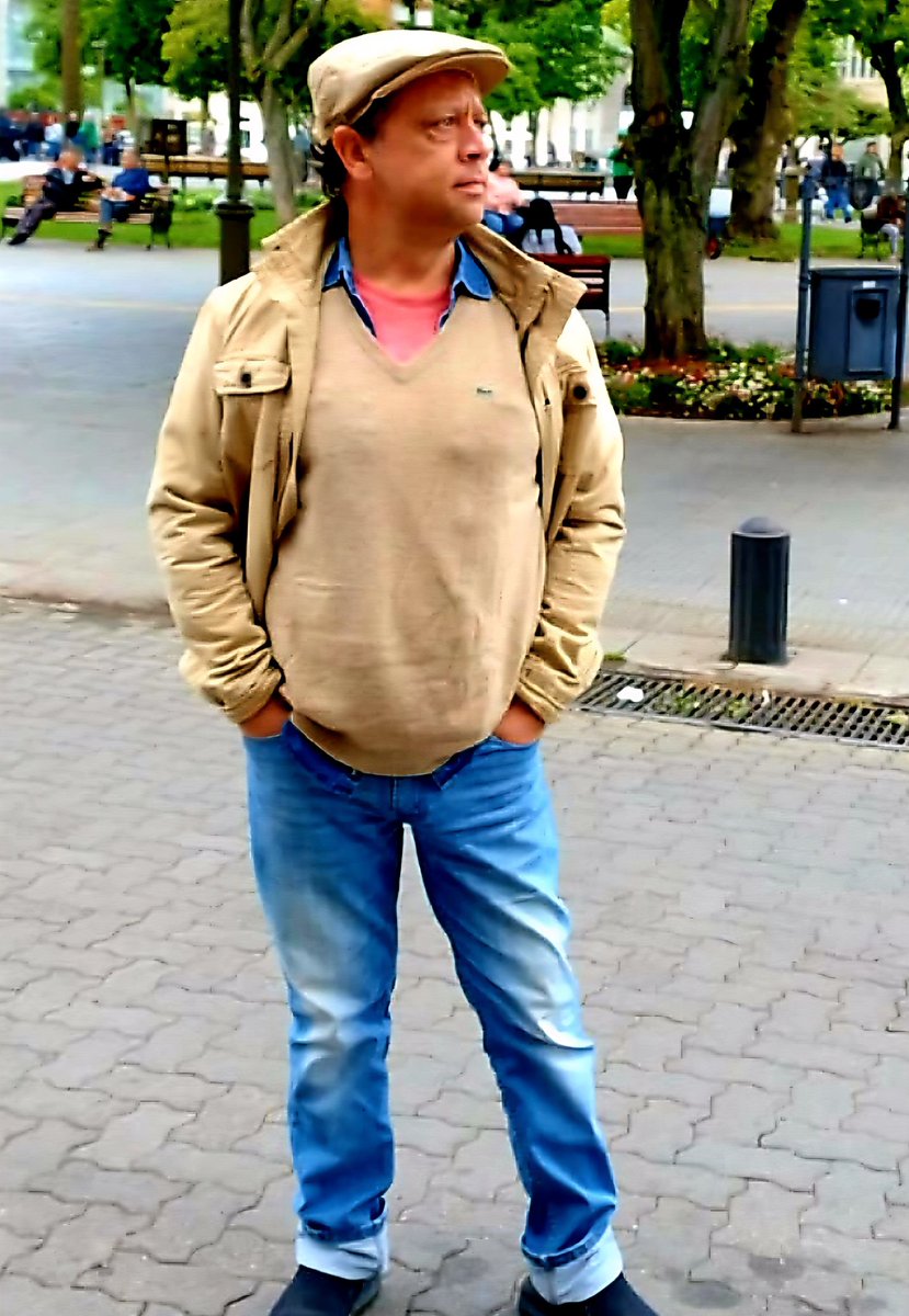 CEBaier's tweet photo. Plaza Independencia. https://t.co/tcR6etLeA6