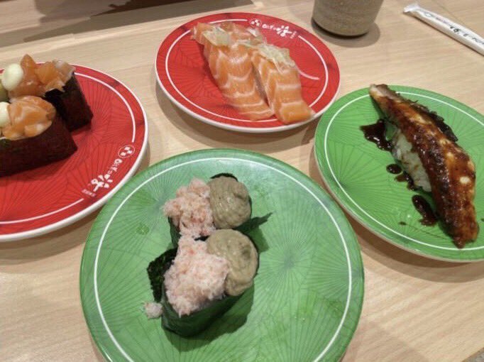 memotorato's tweet photo. แวะมากิน Katsu Midori กำลังจะสแกนจ่ายแล้ว ดีที่เห็นป้ายนี้ก่อน ก็ใช้บัตรเครดิตกรุงศรีจ่ายซะเลย ได้แคชแบกเพิ่ม 10% มา 3 คน กินไปเกือบ 2 พัน https://t.co/cm0maEmAsP
