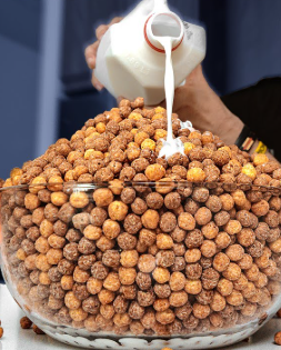 Reese's puffs enjoyer tweet media