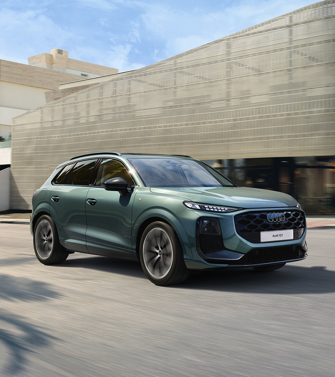 AudiJapan's tweet photo. ／​
The all-new Audi Q3 Debut Fair 明日から開催! ​
＼​

スポーティな存在感を放つ特別仕様車や、魅力的なご購入サポートをご用意しております。​

この機会にぜひ、お近くのAudi 正規ディーラーにお越しください。​

#Audi #VorsprungDurchTechnik https://t.co/s3rjHMuSDc