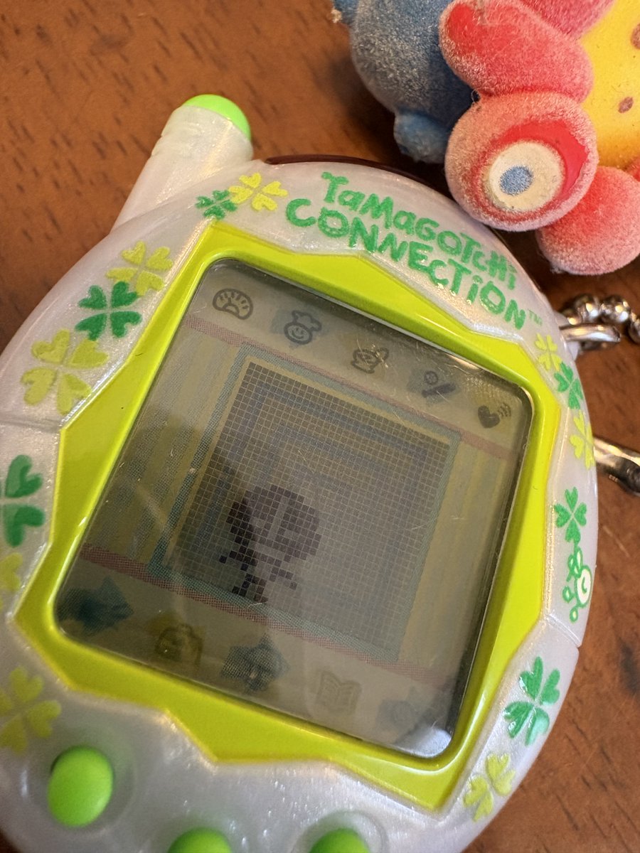 waterpoint_corp's tweet photo. おはようございます☀

くじでたまごっちが当たり、毎日世話をしているのですが、今進化し、なにっちなのかわかりません😂
でも可愛いです🥰

☆本日ご紹介☆
水自販機「＃深海の恵水」設置店舗
フレスコキクチ岩沼東店様
https://t.co/hLmRE1elDC

＃企業公式つぶやき部
＃企業公式相互フォロー https://t.co/Rk1kBIPhet