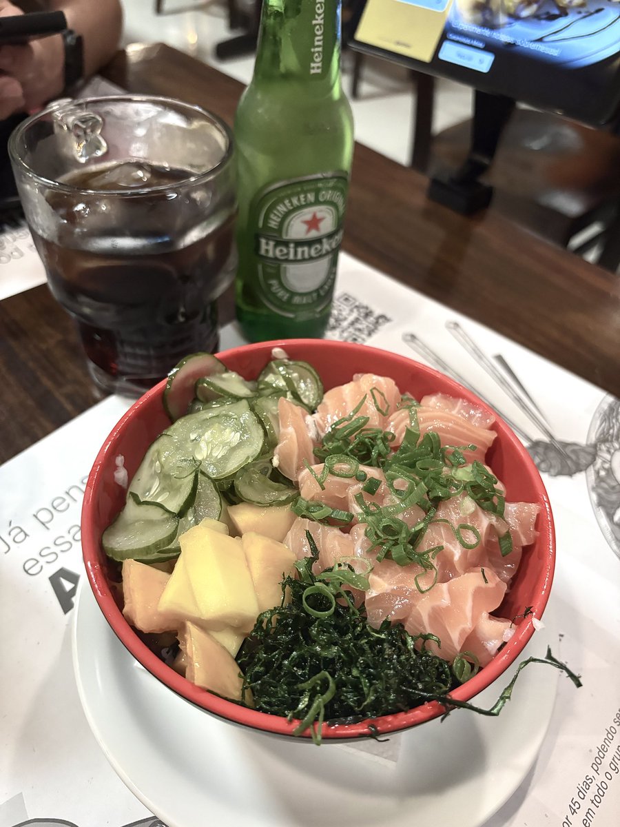 akemichigo's tweet photo. as vezes a vida eh sobre comer comidinhas gostosas . https://t.co/NMmvDhuQtn
