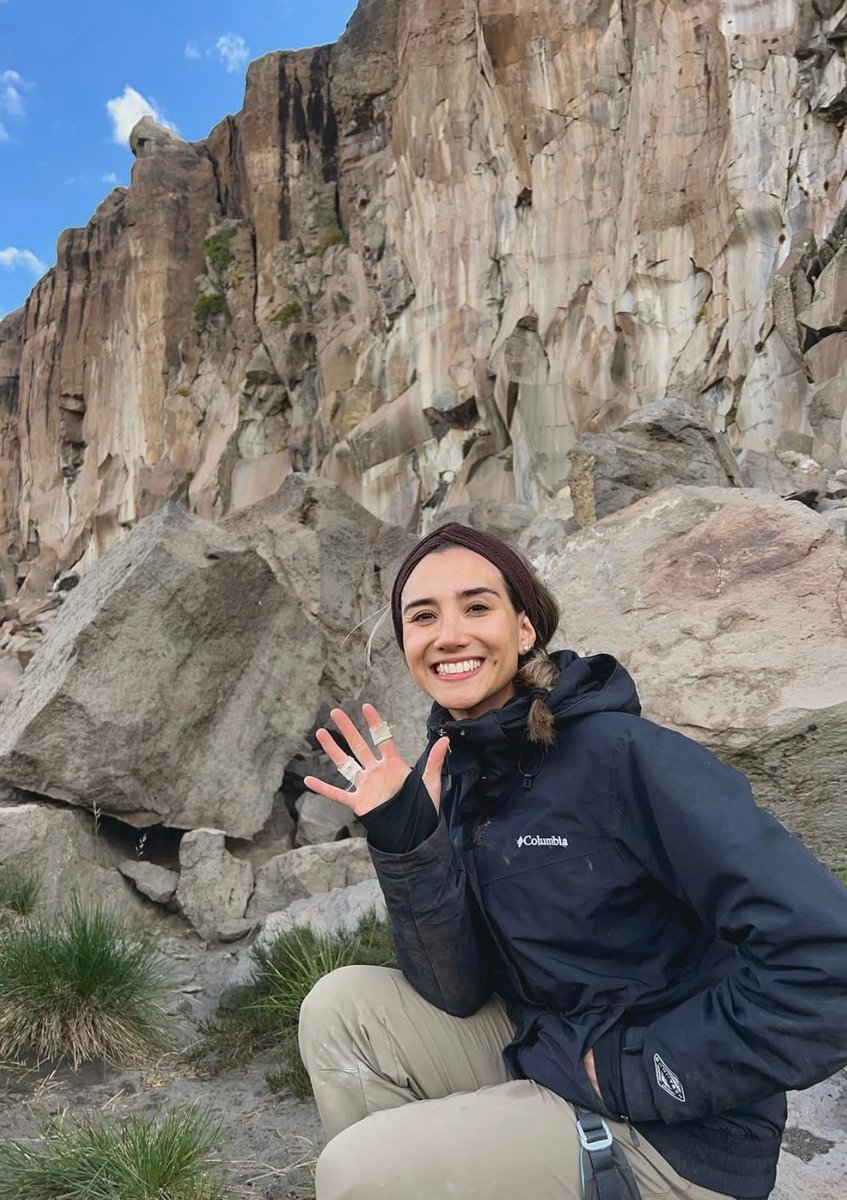 melsdagos's tweet photo. 🌑🌒🌓🌔🌕🌖🌗🌘

#fitness #fitgirl #climbing #climbinggirl #rockclimbing #argentina #chile https://t.co/D2GdrqM4Sy