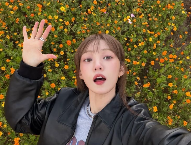 VelmontHigh's tweet photo. Selamat pagi Kiddos 👋
Bagaimana jumatnya nih? Jangan lupa hari ini kita ada mission sama @SirRiordan. buat yang kemarin belum selesai kerjain mission sama chae jangan lupa dikerjakan yah mumpung waktu kumpulnya masih ada. Have a nice day ❤️ https://t.co/TEf5PZWJO6