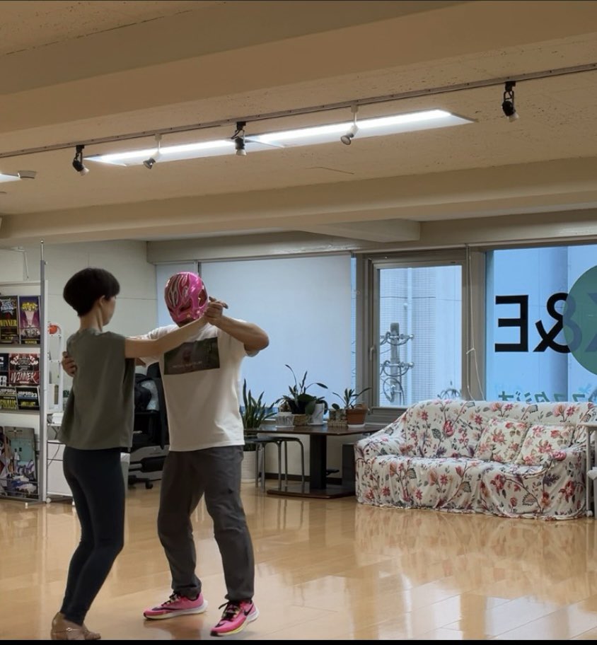 mentaikid's tweet photo. 社交ダンスはじめました！

#四十の手習い

#新しいことに挑戦はいいことだと思って

#nevertoolate https://t.co/WnxC3epZiN