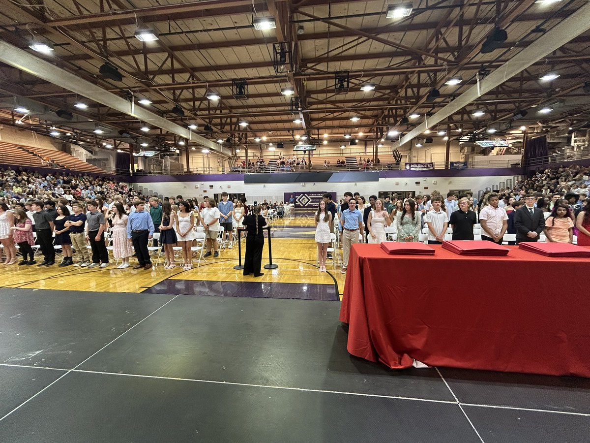 drkevinbrussell's tweet photo. This evening we celebrated our 8th grade students at the promotions for Herrick Middle School and O’Neill Middle School. Congratulations to our students - they have a bright future ahead! We wish them all the best in high school! #dg58pride @DGDistrict58 https://t.co/wiq4XEQBK5