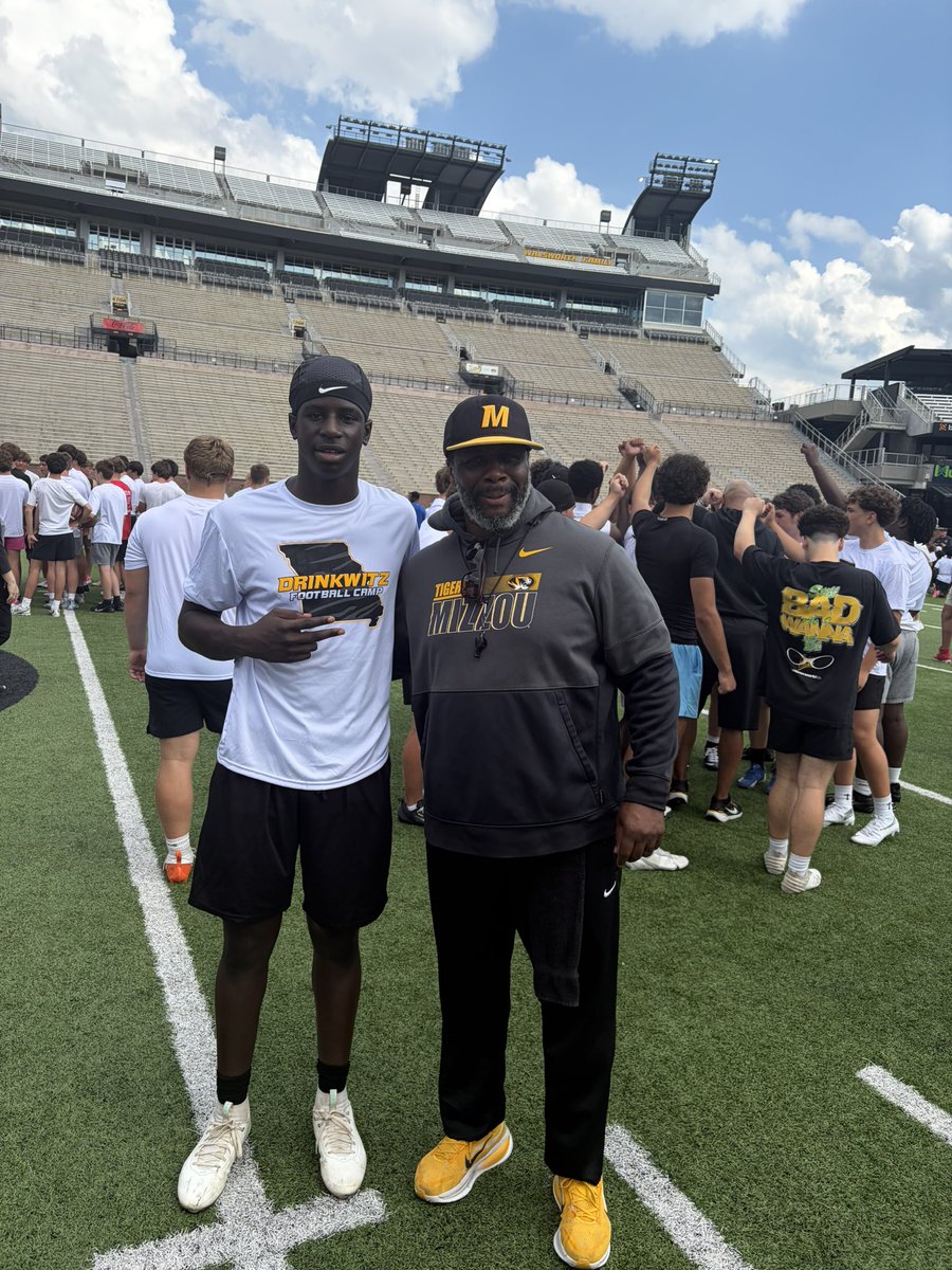 HardenTrendon's tweet photo. Great day competing at the University of Missouri Elite Camp.
Thank you to @CoachJRut @coachalpogue and the entire Missouri staff for the opportunity to learn, compete, and improve. Grateful for the coaching and experience.
#AGTG #MizzouFootball #RecruitMS #ClassOf2028 #DB #NorthPontotoc #Deuce2Cold
@MizzouFootball @MizzouAthletics