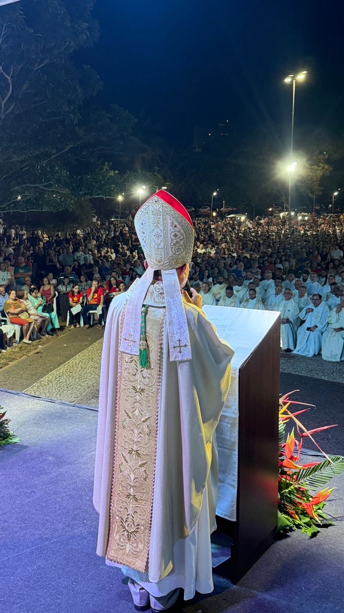 dompedrobrito's tweet photo. Somos Hóstias vivas, santas e agradáveis a Deus https://t.co/Mv2QcTDhWb