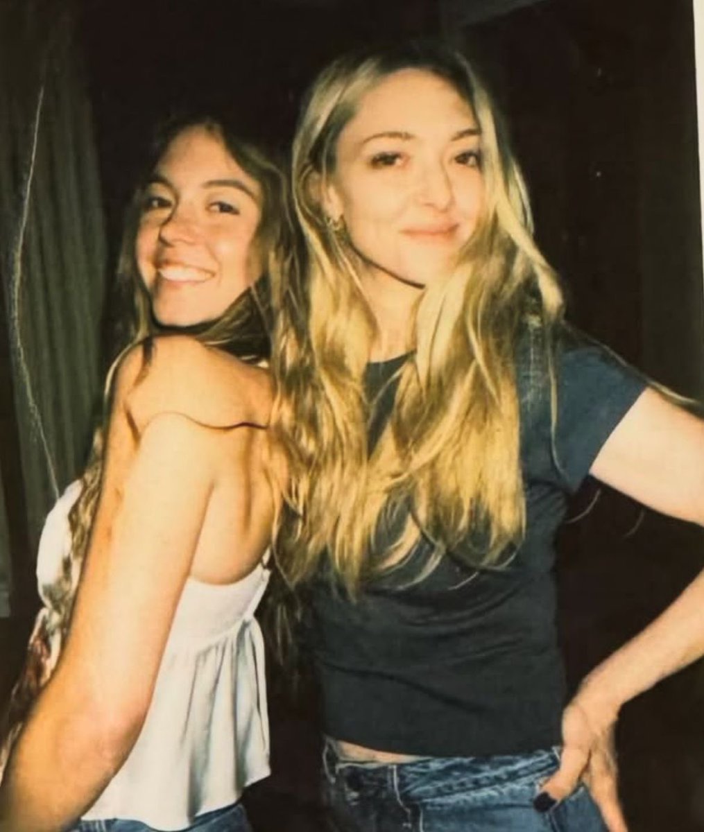sydneyssource's tweet photo. I’ll always be sad seeing how much her public image has changed. It’s easy to twist a narrative &amp; ignore when she does speak out.Her work gets overlooked. she’s produced &amp; led two major films, played iconic characters,&amp; remains the face of major brands bc of her star power https://t.co/GXgzXajw21
