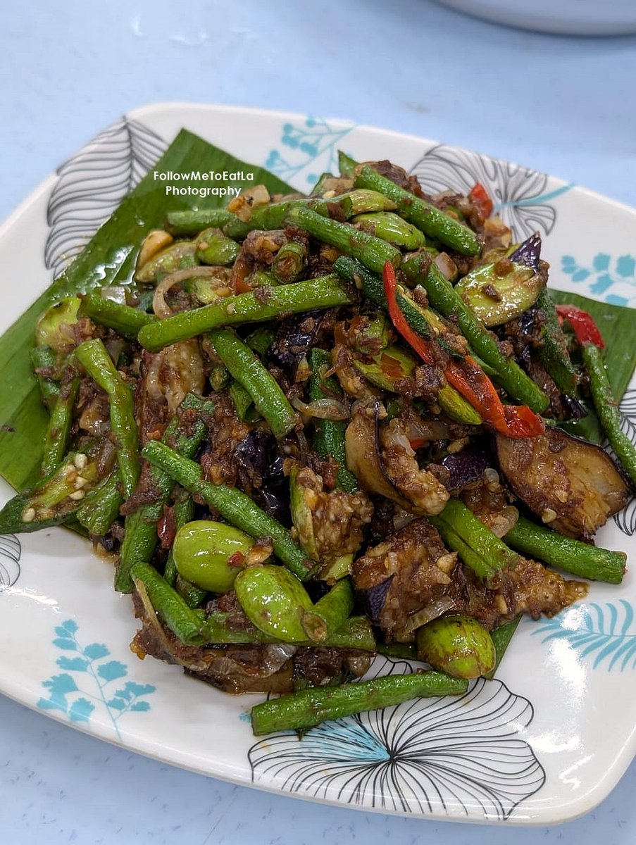 FollowMeToEatLa's tweet photo. Follow Me To Eat La - Malaysian Food Blog: Song Lim Restaurant 松林饭店 The Chinese 'Dai Chow" Re... https://t.co/3FElZQ3joA https://t.co/tMfzXCw8Yj