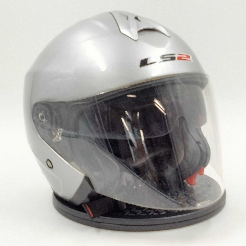 WebikeJapan's tweet photo. Smart &amp; Sporty Ride. 🛡️✨
LS2 FREE WAY Jet Helmet | L

✅ Sleek European design for city cruising
✅ Lightweight, wide vision &amp; super comfy
✅ Great value for your daily ride!

Upgrade your street style! 👇
https://t.co/Obg8GCAYOq
*Pre-owned.
#WebikeJapan #Bikelife #BikersOfX https://t.co/1gFV0CWo7n