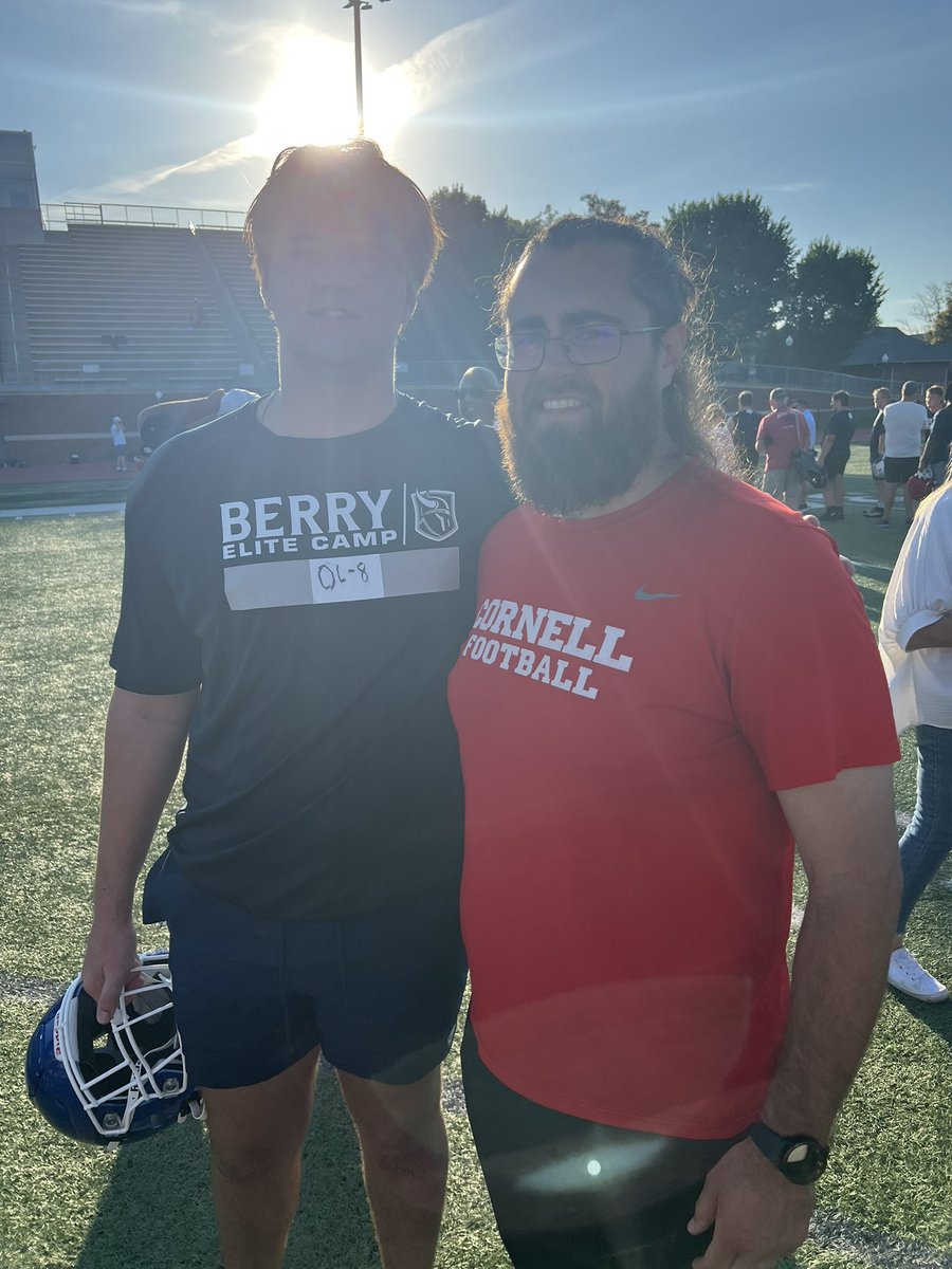 Beck_Smith11's tweet photo. I had a great time at Berry today for camp and had a great oprotunity to connect with @Sean_Reeder  from Cornell. GO BIG RED https://t.co/I6XHK2L2yO