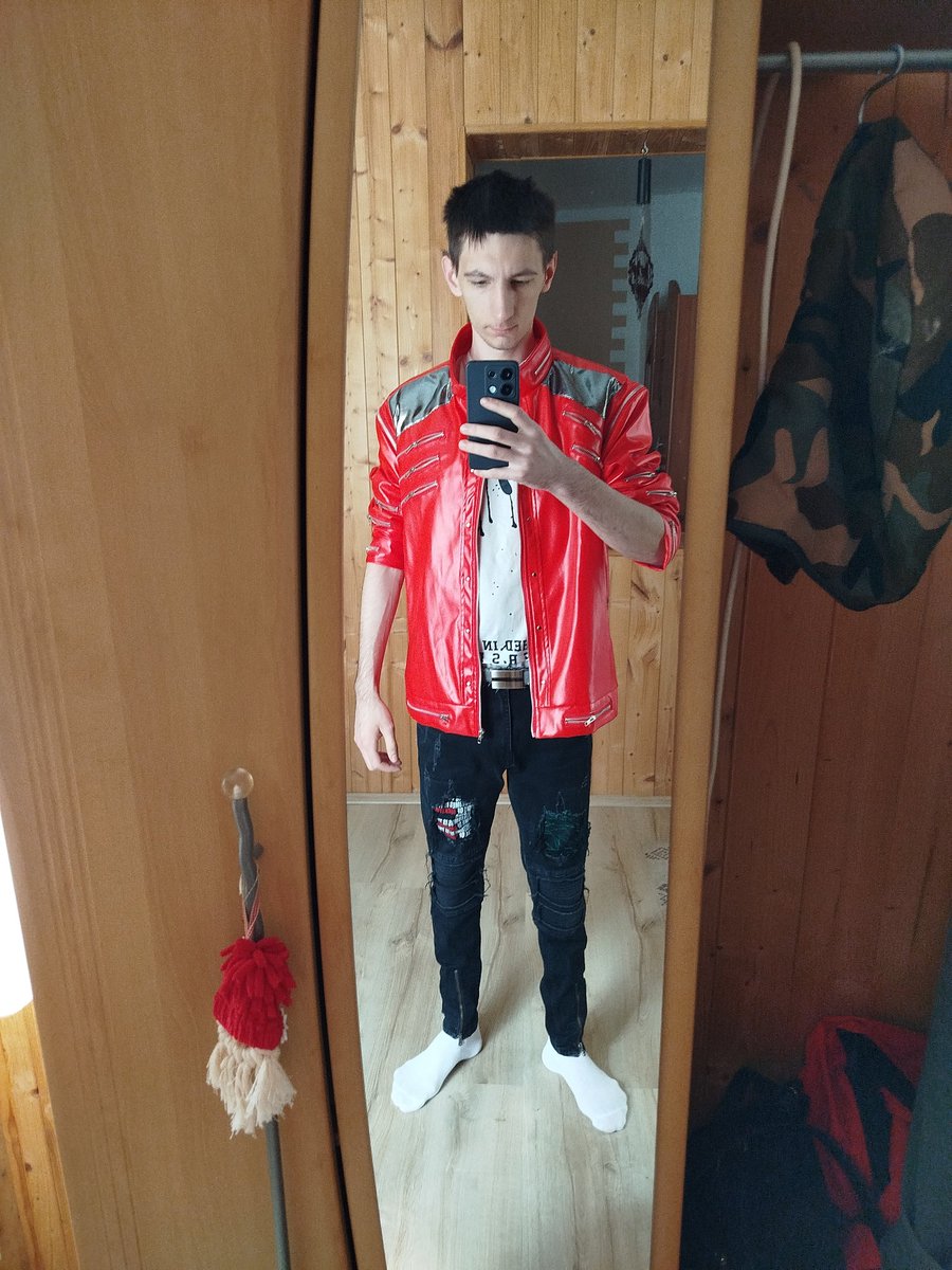 Firtin2004's tweet photo. Beat it cosplay
#michaeljackson #mj #kingofpop #kingofthepop #beatit #cosplay #firtin https://t.co/1uSJL4Li5m