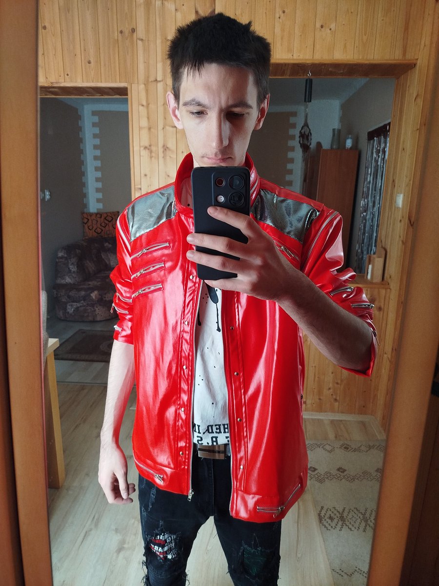 Firtin2004's tweet photo. Beat it cosplay
#michaeljackson #mj #kingofpop #kingofthepop #beatit #cosplay #firtin https://t.co/1uSJL4Li5m