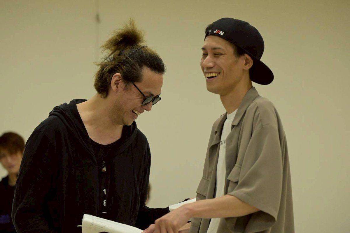 flms1018's tweet photo. みなのものおはよーでし‼️

#ライブレンジャー Revival稽古✊
作品の１つの目玉であるオープニングがつきましたでし🔥🔥
きらっきらのオープニング😉
お楽しみにでし！

◤舞台 歌唱戦隊ライブレンジャーRevival◢
7月16日(木)〜21日(火)公演
https://t.co/ZR2oM0KYHC
ご予約受付中🙌

※写真たちはオープニング関係……ないでし！😏😏😏

🐰ふぁにー🐰