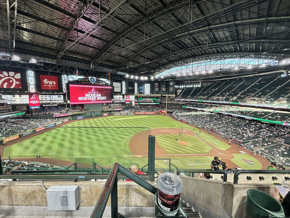 Seth_1's tweet photo. I love baseball games! Let’s go #Dbacks 

Let’s tie this series! https://t.co/xloJrog4Kj